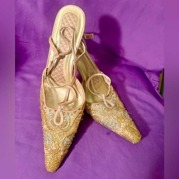 Vintage Valerie Stevens Jungle Style Intricate Gold Mesh Beaded Pointy Toe Heel - Picture 1 of 8